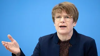 Wirtschaftsweise Grimm drängt auf echte Reformen bei der Rente