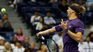 Glanzloser Zverev lässt Wimbledon-Debakel vorerst vergessen