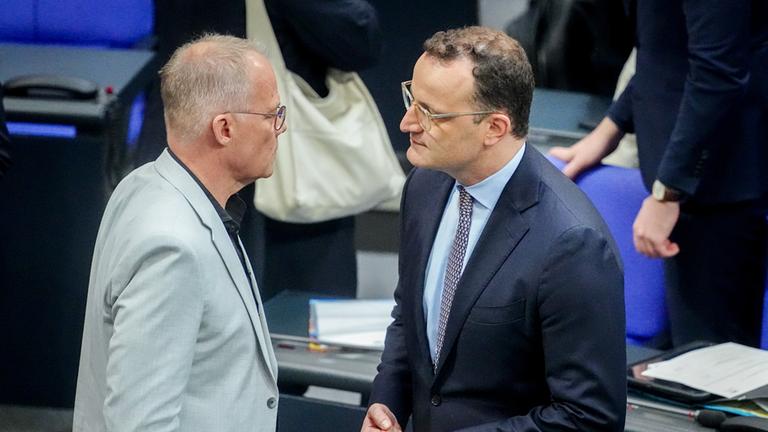 Schwarz-rote Gruppentherapie in Würzburg