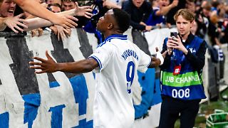 Tief gefallener Moukoko spielt plötzlich Champions League