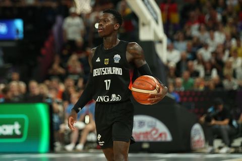 Affenlaute gegen Dennis Schröder trüben Sieg bei der Basketball-EM