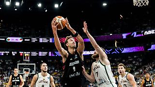 DBB-Team kontert Pfeifkonzert mit nächster Abreibung