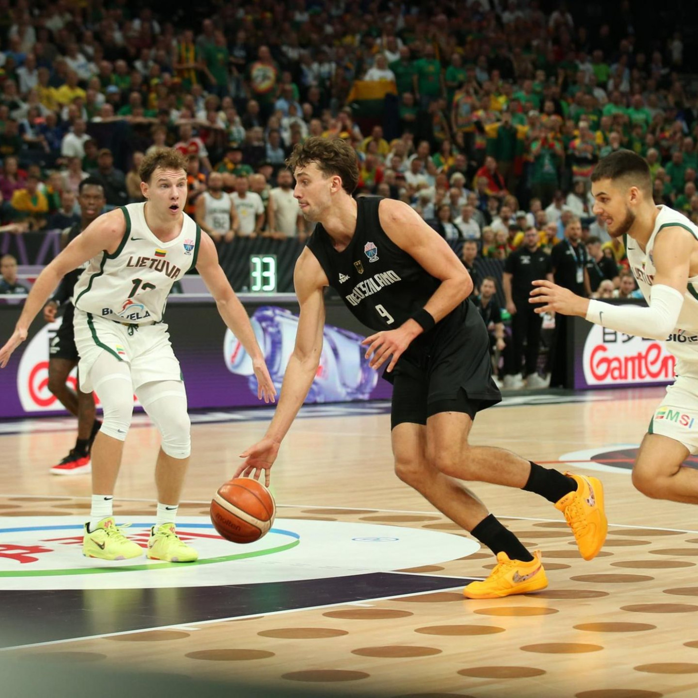 Deutschland schlägt Litauen souverän