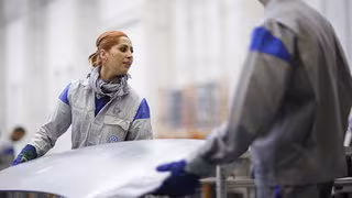 2015 nach Deutschland geflüchtet: Geschafft, beschäftigt, wenig Geld