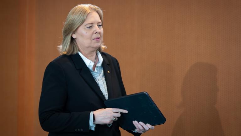 Bas erteilt Kürzungen erneut Absage