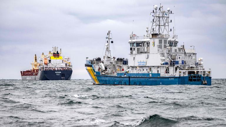 Wie Schweden die Schattenflotte kontrolliert