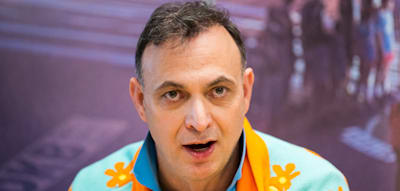 „Er ist Opfer des Systems geworden“, entschuldigt sich Bob Hanning nach dem Beben