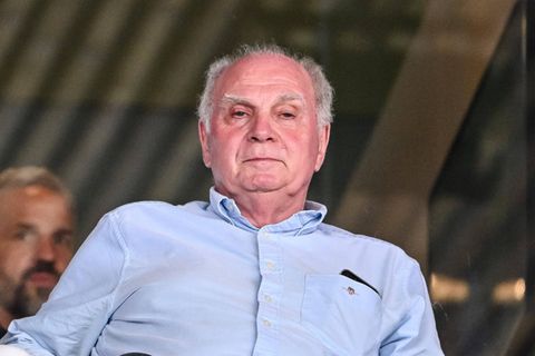 Hoeneß tobt: "Rücke vor bis zur Schlossallee, dann kommt irgendein Scheich …"