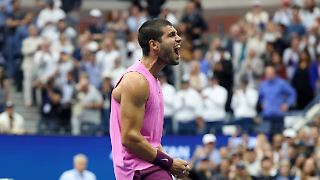 Phänomenaler Alcaraz siegt und stürmt an Weltspitze