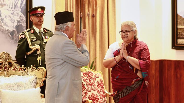 Nepals Präsident löst Parlament auf und setzt Neuwahl an