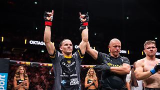 "Deutscher Tarzan" verzückt Publikum in Hannover