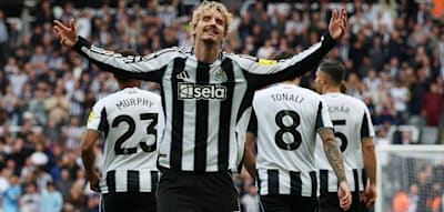 „Woltemade, Woltemade olé, olé, olé“ – Fans feiern Traumdebüt des Stürmers