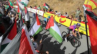 Demonstranten blockieren Strecke: Vingegaard vor Vuelta-Triumph