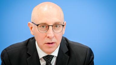 Selen soll neuer Verfassungsschutzpräsident werden