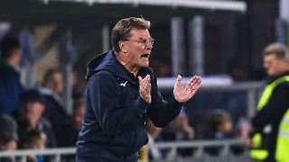 VfL Bochum schmeißt Trainer Hecking und Sportchef Dufner raus