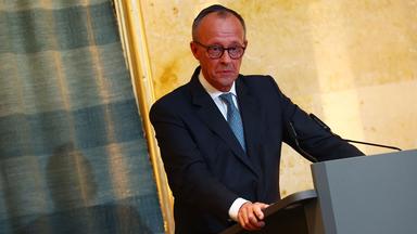 Merz sagt Antisemitismus den Kampf an