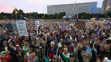 Proteste in vielen Städten gegen Fico-Regierung