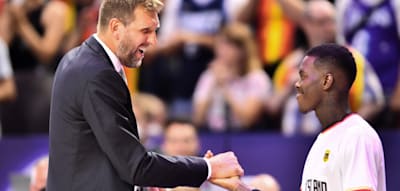 Nowitzki adelt Dennis Schröder