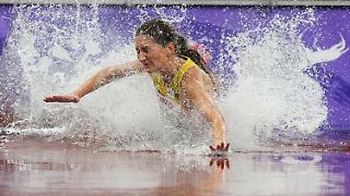 Auch Gesa Krause erwischt es beim Sturzfestival im WM-Finale