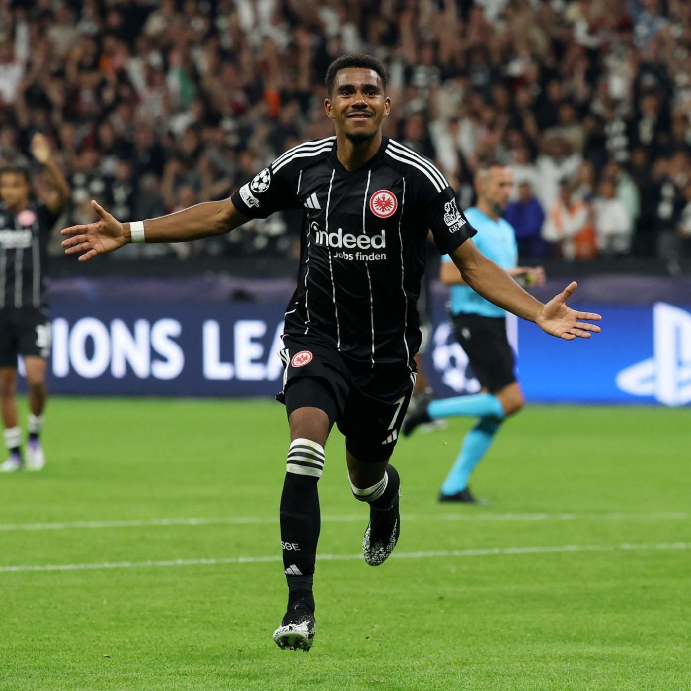Eintracht Frankfurt feiert Schützenfest gegen Galatasaray