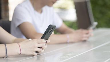 Social-Media-Verbot für Kinder - rechtlich möglich?