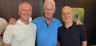 Ein brisantes Foto aus dem wahren Intrigenstadl der Bundesliga