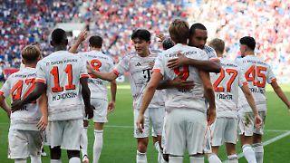 Kane beschert FC Bayern Rekordstart, Wagners FC Augsburg wird böse zerlegt