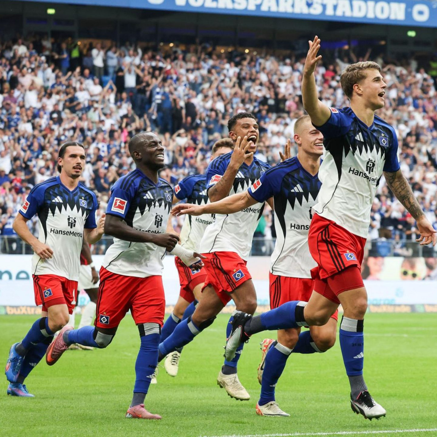 HSV feiert ersten Sieg – Leipzig kickt sich zum Tabellenzweiten