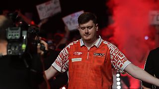 Erster Sieg auf Darts-Tour macht Niko Springer fassungslos