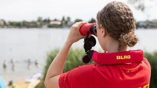 DLRG zieht Sommerbilanz: Männer ertrinken weitaus häufiger
