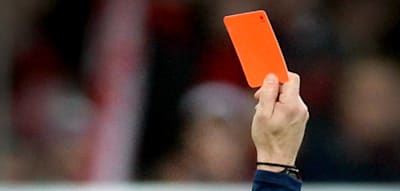 Acht Verletzte nach Massenschlägerei wegen Schiedsrichter-Entscheidung