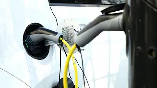 E-Autos als Stromspeicher: Netzbetreiber optimistisch, ADAC dämpft Erwartungen