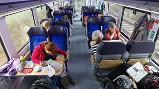 Warum die Bahn Familienreservierungen streicht, aber Rabatte für Senioren anbietet