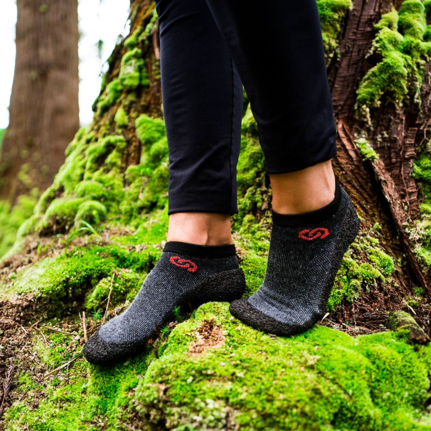 Barfuß oder Sockenschuh? Was es mit dem sportlichen Trend auf sich hat