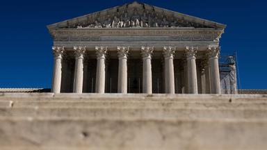 Oberstes Gericht erlaubt Blockade von US-Auslandshilfen