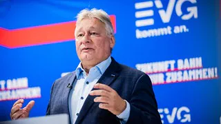 EVG-Vorsitzender Martin Burkert: "Evelyn Palla ist ein großer Gewinn für die Bahn"