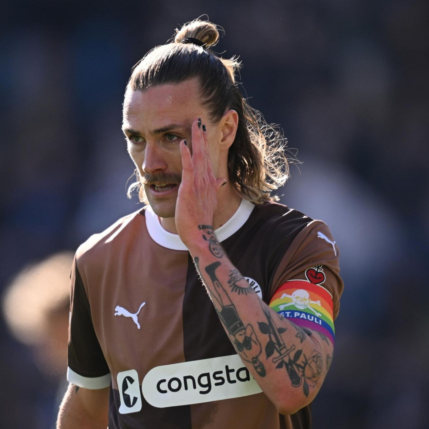 FC St. Pauli-Funktionär pöbelt gegen Kapitän, Ehefrau schlägt zurück