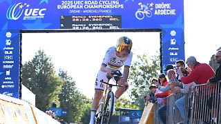 Rad-Superstar feiert historisch einmaligen Sieg im EM-Zeitfahren