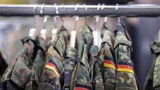 Union stoppt neues Gesetz zum Wehrdienst