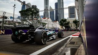 Mercedes crasht beim Rote-Flaggen-Festival, Piastri am schnellsten