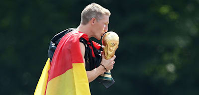 Sechs Legenden in die „Hall of Fame“ aufgenommen – Tränen bei Schweinsteiger