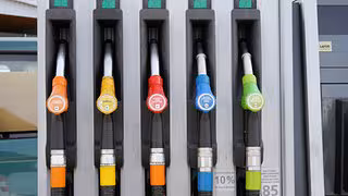 ADAC: Spritpreise in Ostdeutschland bleiben höher als im Westen