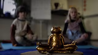 Reizüberflutung bei Kindern: Zwischen Mathe und Deutsch eine Stunde Achtsamkeit