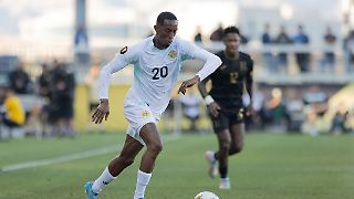 Einer der kleinsten aller Fußballzwerge steht kurz vor WM-Teilnahme