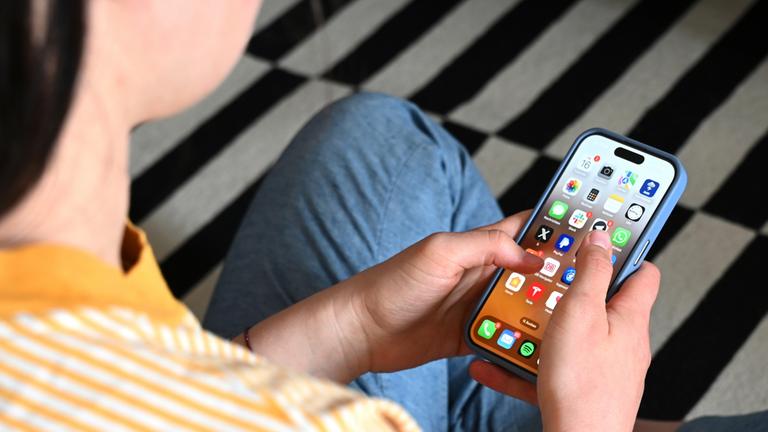 EU prüft Kinderschutz bei US-Plattformen