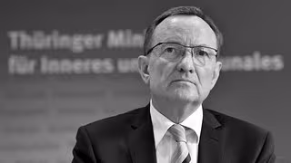 Fr&uuml;herer SPD-Innenminister Holger Poppenh&auml;ger ist tot