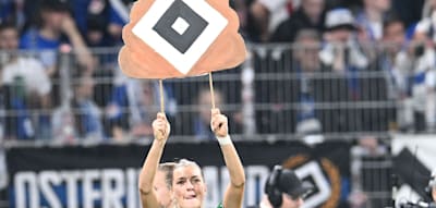 Werder-Spielerin entschuldigt sich für Anti-HSV-Plakat