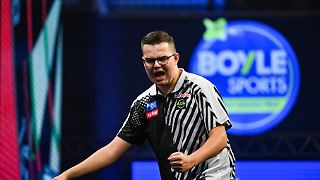 Gian van Veen krönt sich zum jüngsten Darts-Europameister