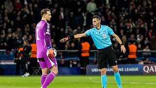 Manuel Neuer wundert sich über "Sinnlos"-Aktion des Schiris