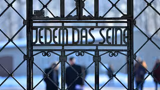 Gedenkst&auml;tten-Pflicht f&uuml;r Sch&uuml;ler? Experten debattieren im Bildungsausschuss